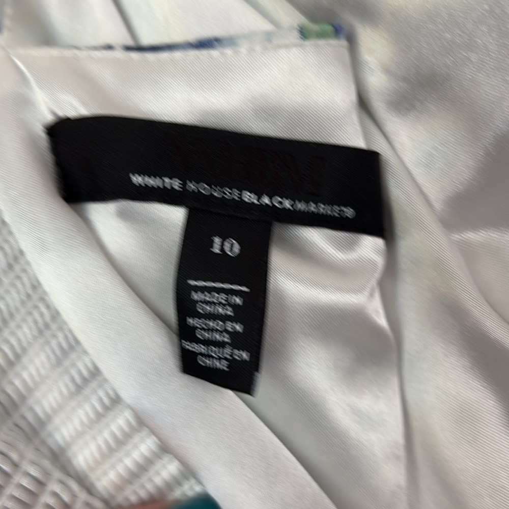 White House Black Market Smocked Floral Belted Dress Size 10 - Picture 8 of 9